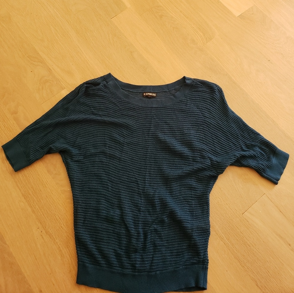 Teal mid-sleeve shirt